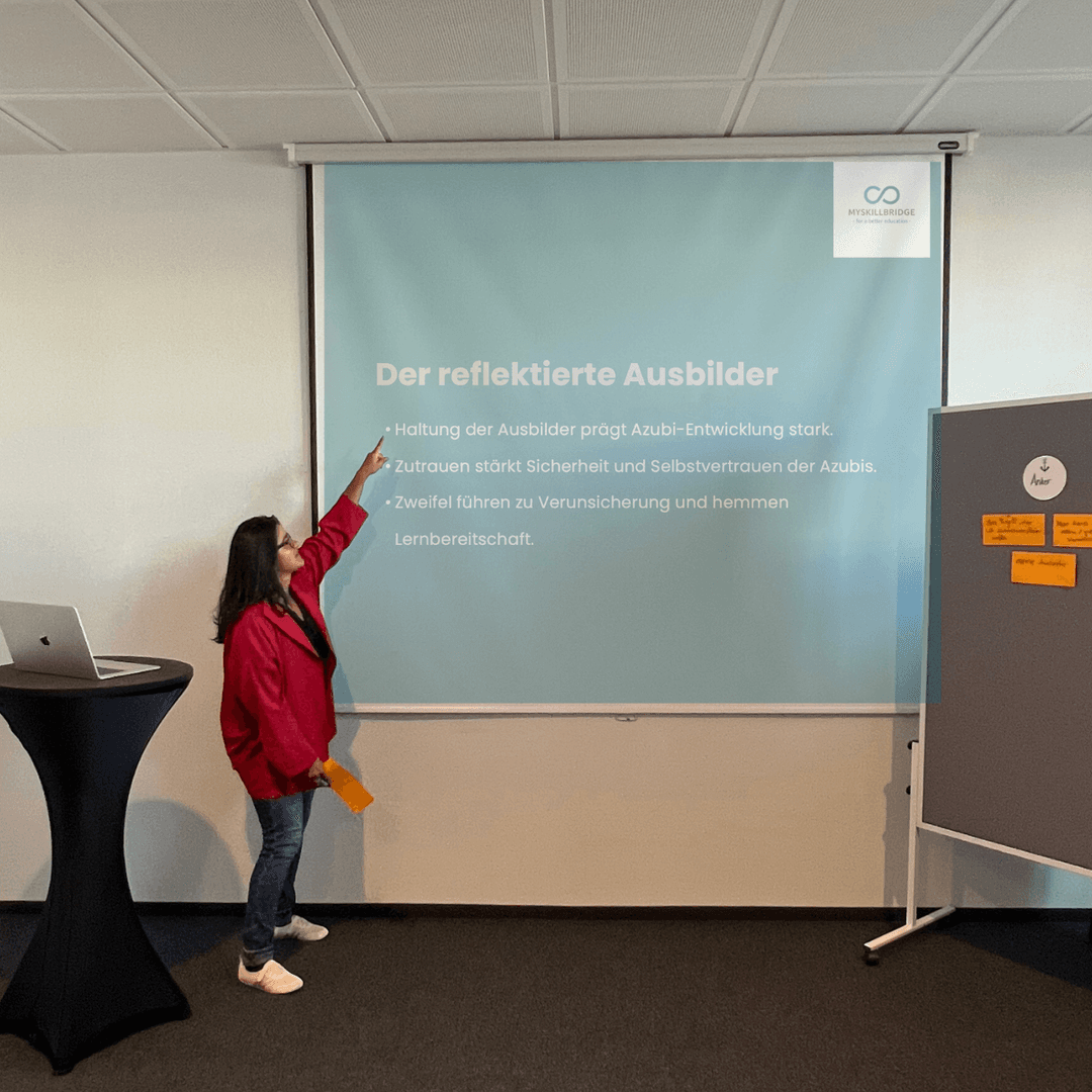 Leandra Hoffmann begleitet Teilnehmende